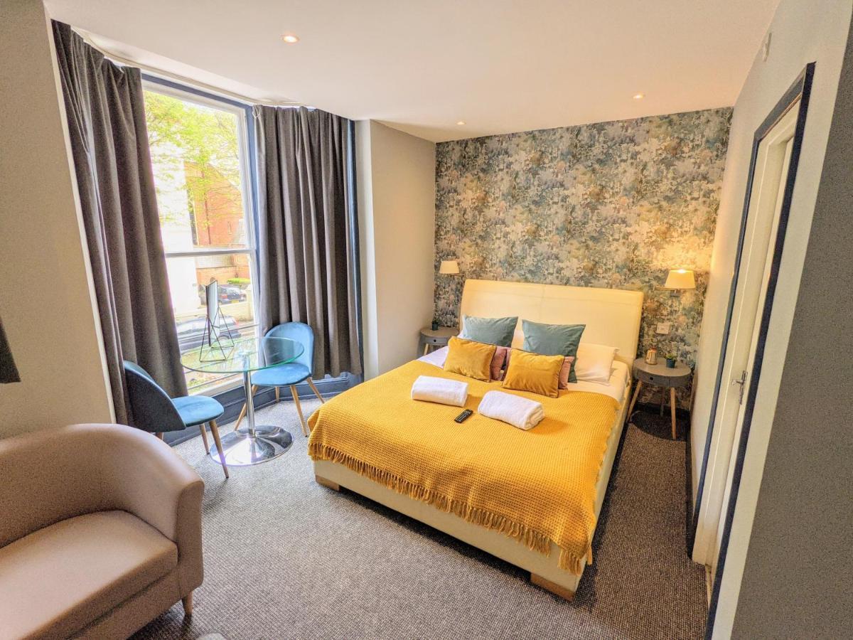 Ocean Breeze Rooms Brighton Exterior photo