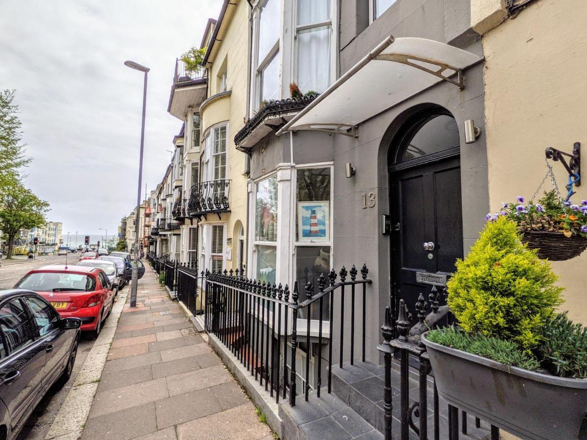 Ocean Breeze Rooms Brighton Exterior photo