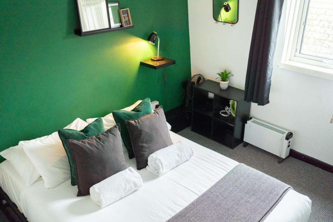 Ocean Breeze Rooms Brighton Exterior photo