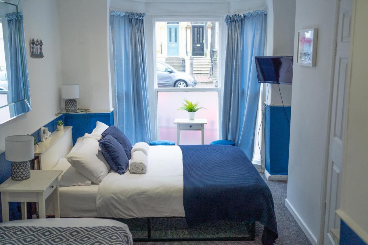 Ocean Breeze Rooms Brighton Exterior photo